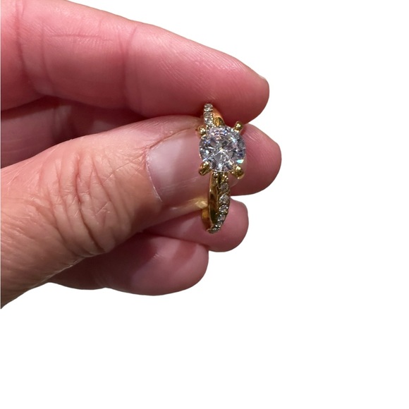 Gold and Rhinestone Diamond Solitaire Ring - Picture 5 of 8
